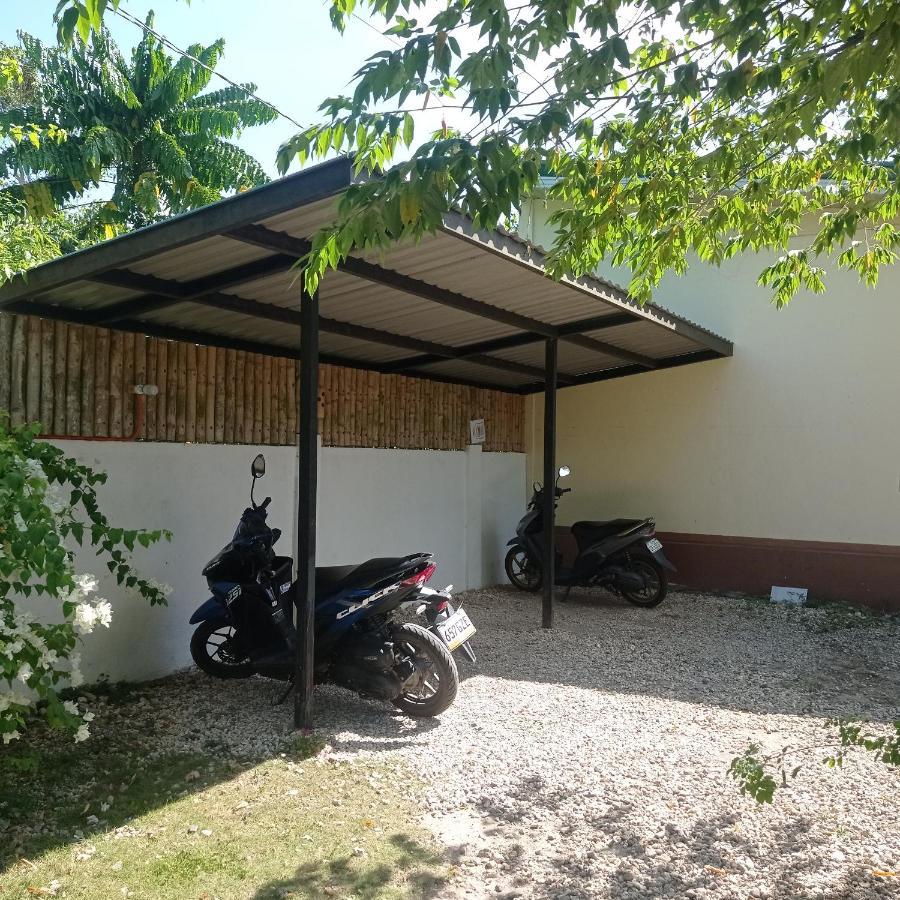 Midnite Inn Panglao City Exterior foto