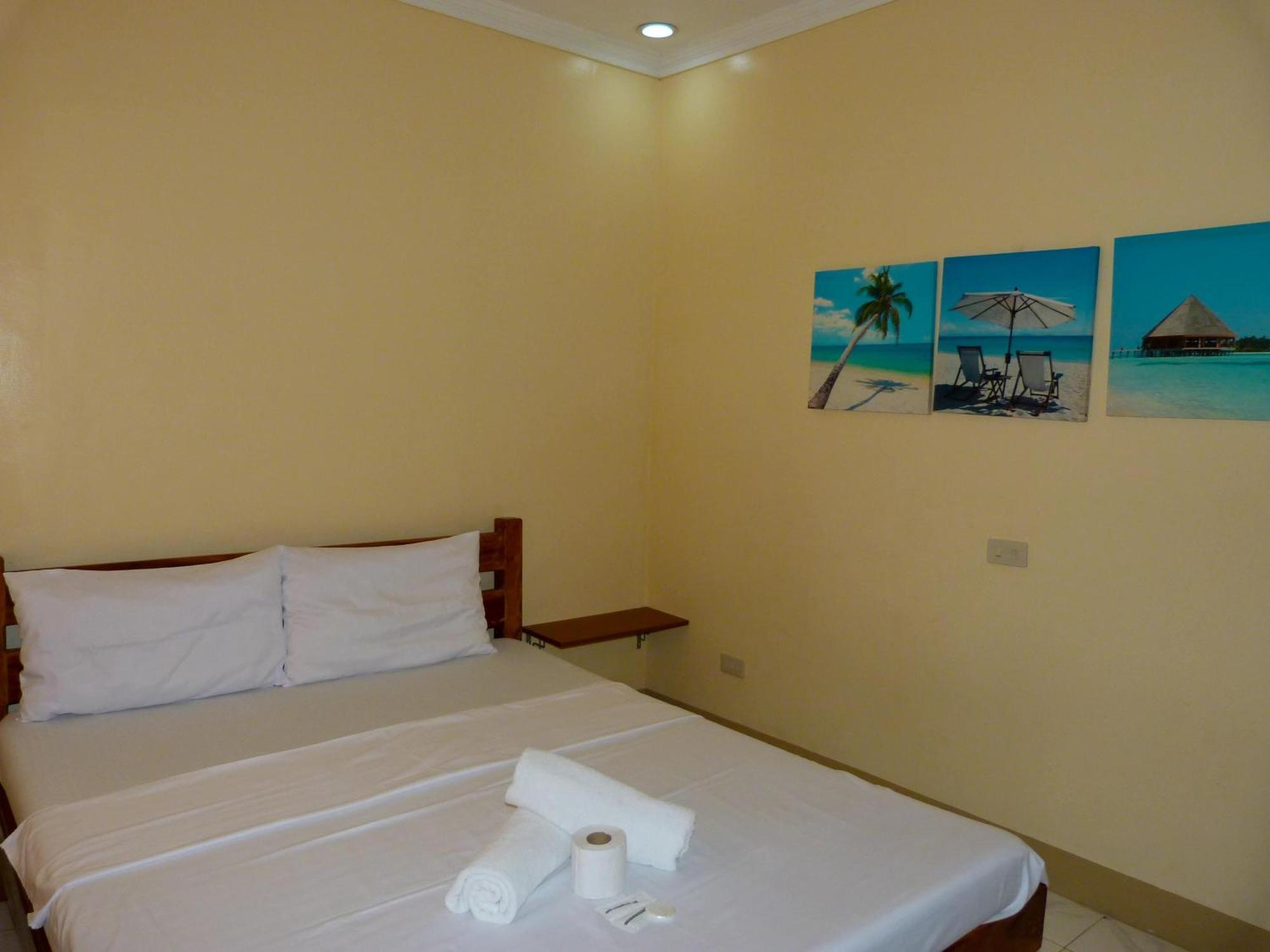 Midnite Inn Panglao City Exterior foto