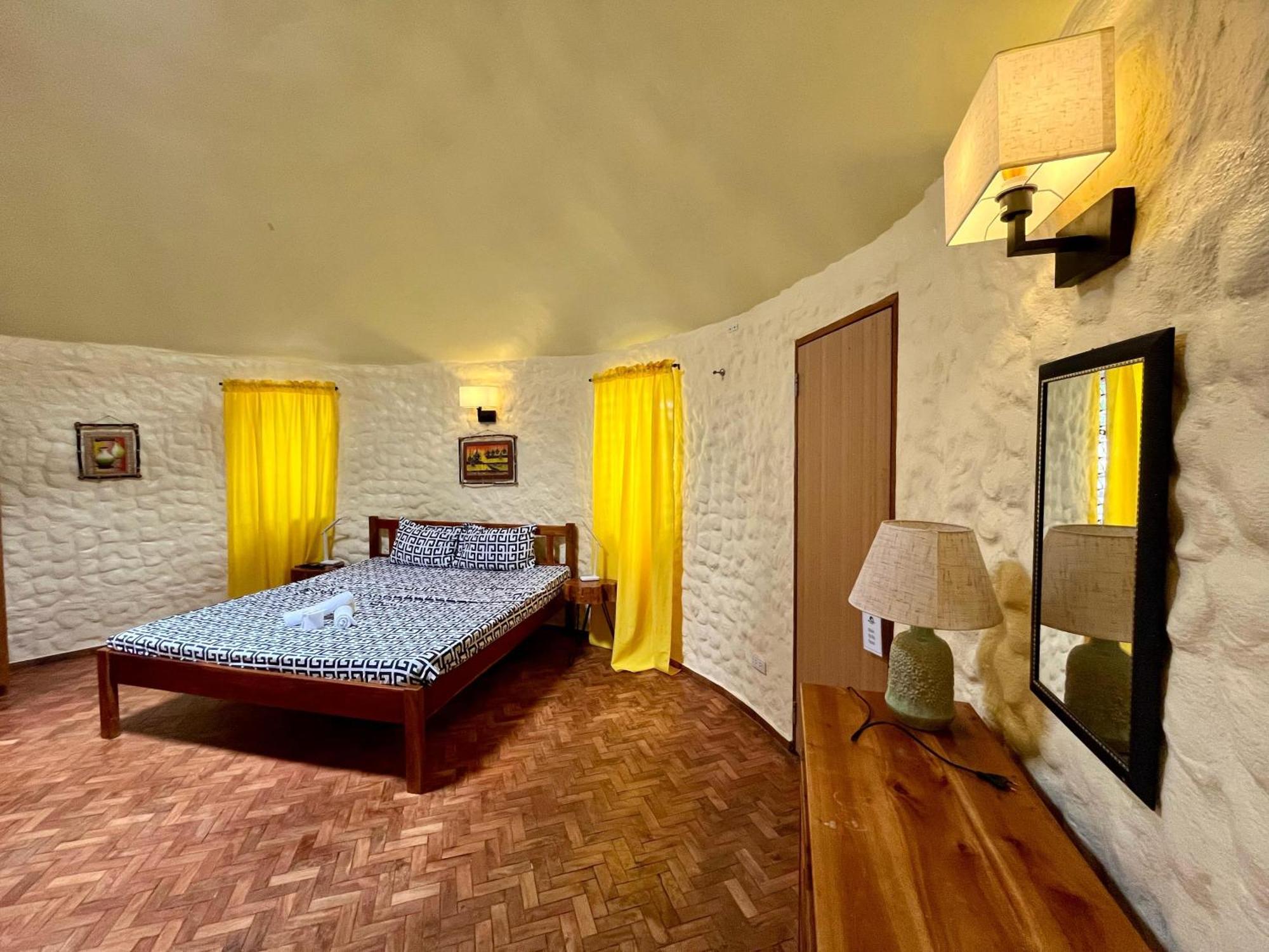 Midnite Inn Panglao City Exterior foto